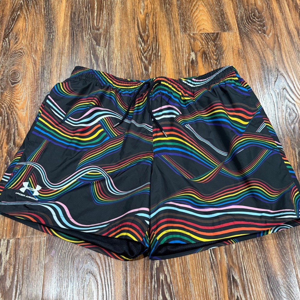 Under Armour Mens XL Rainbow Stripe Athletic Volleyball Shorts Black Lined Swim